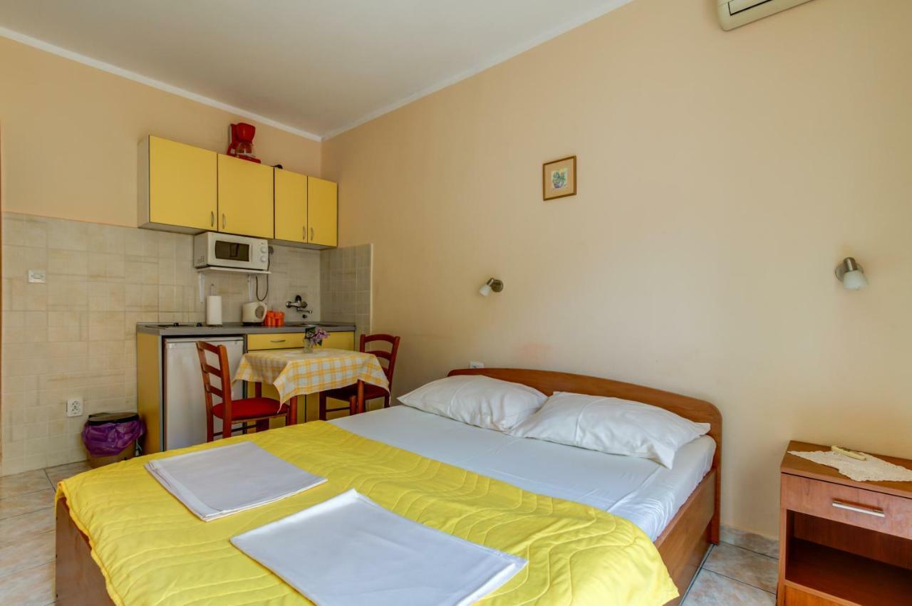 Apartmani Vesna Tivat Exterior foto